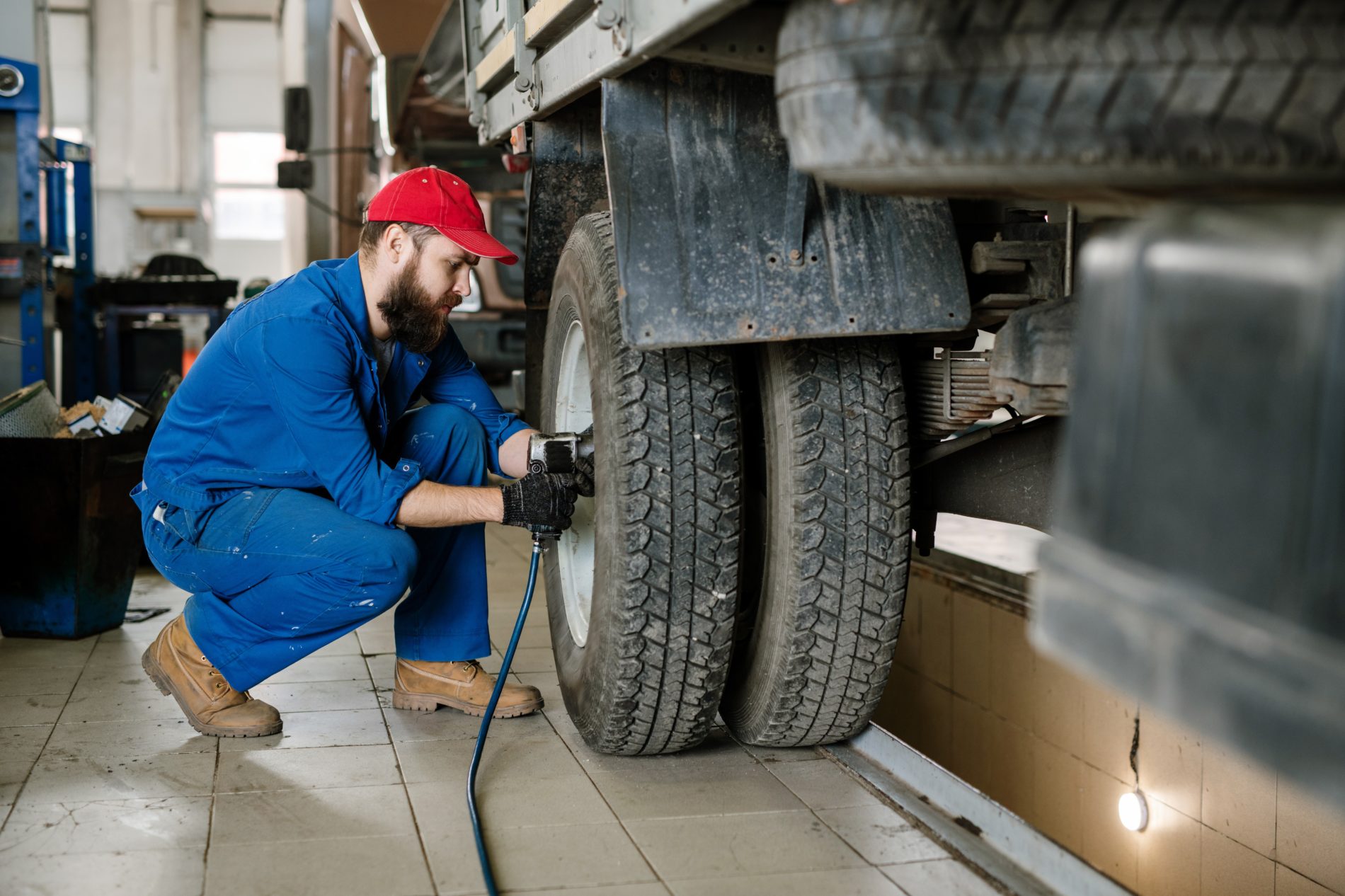 ¿Por qué acudir a un taller especializado de camiones?